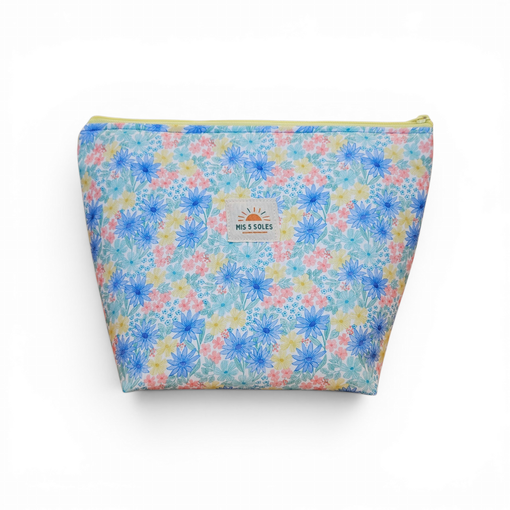 Neceser triangular impermeable